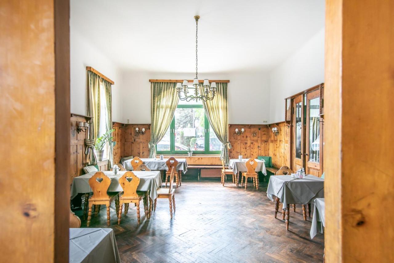 Hotel Bergwirt Schoenbrunn Vídeň Exteriér fotografie