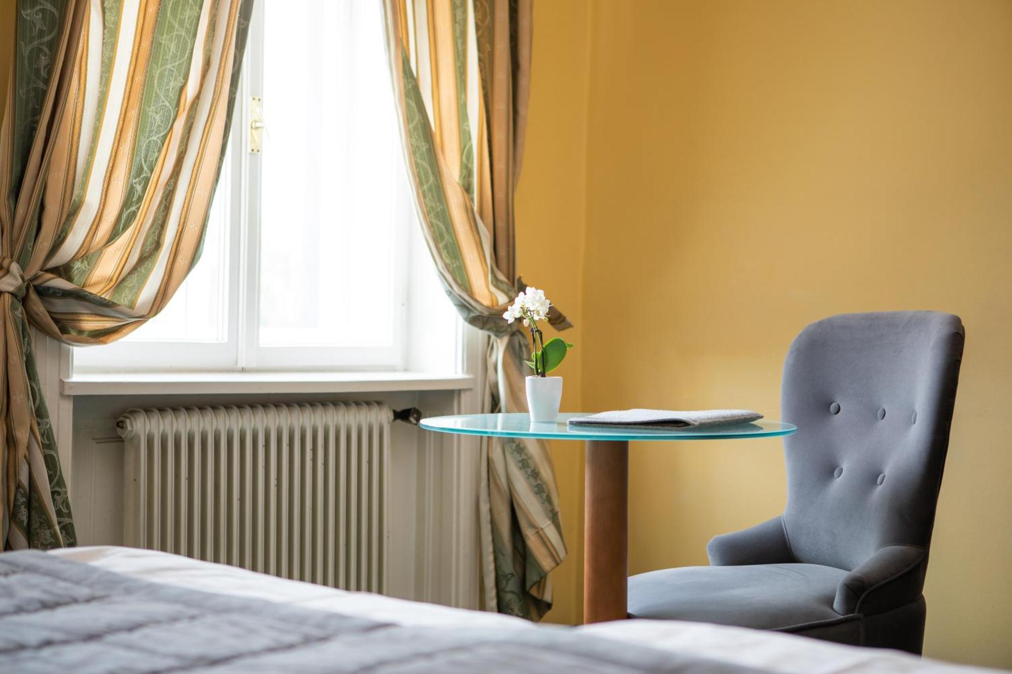Hotel Bergwirt Schoenbrunn Vídeň Exteriér fotografie