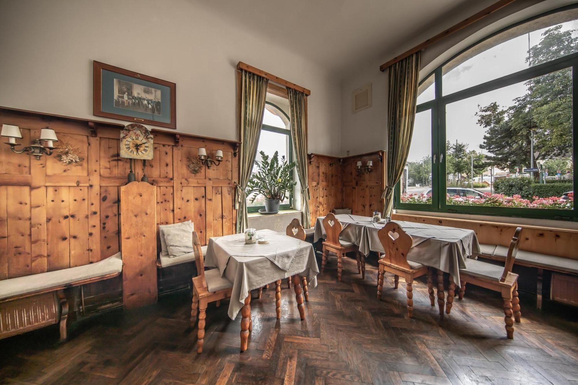 Hotel Bergwirt Schoenbrunn Vídeň Exteriér fotografie
